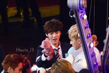 HunHanAddicts tweet picture