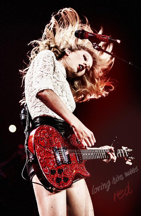 coldasluthor's tweet photo. #SpainNeedsRedTour ''And that's why he's spinning round in my head comes back to me, burning red.'' http://t.co/5yx1foKSju