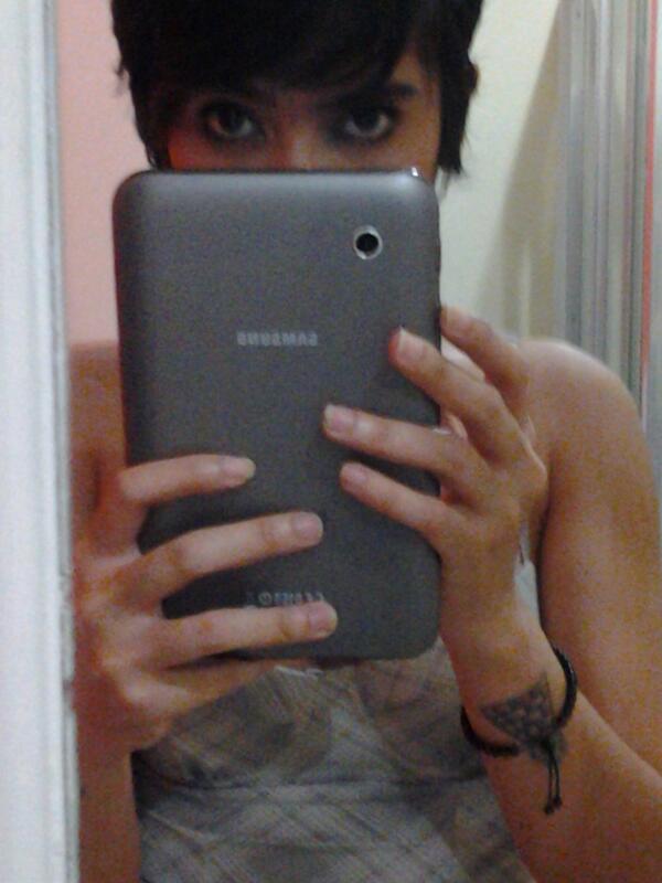 RealMe_ReviM's tweet photo. http://t.co/LHOXNh8hKn