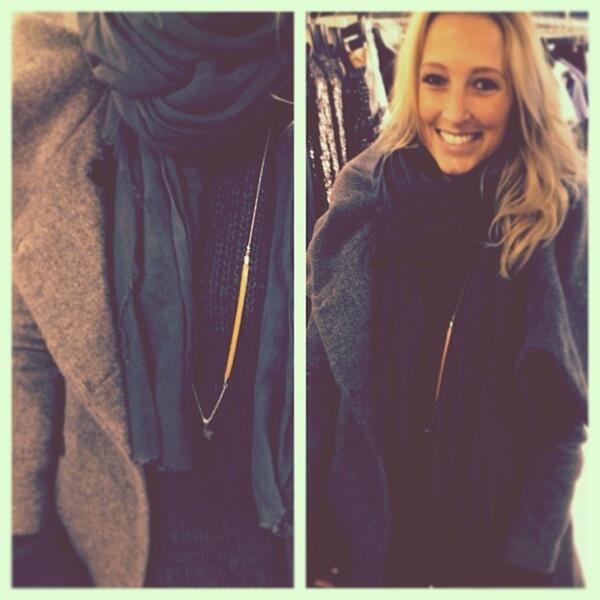 Happy customer met haar christmas present! #Mimiettoi #love #gifts #SHPPR #happy #vanOldenbarneveltstraat #Rotterdam