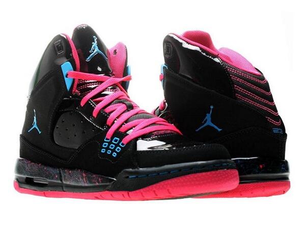 amisha_mina's tweet photo. God damn mah sexy Jordan http://t.co/fVwn3NtDXu