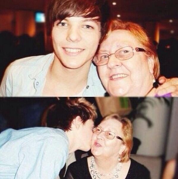 SM_1D_'s tweet photo. ЛУИ 
ДЕРЖИСЬ, МЫ С ТОБОЙ
МОИ СОБОЛЕЗНОВАНИЯ 
#RIPLouisGrandma http://t.co/fiTbyAdNOy
