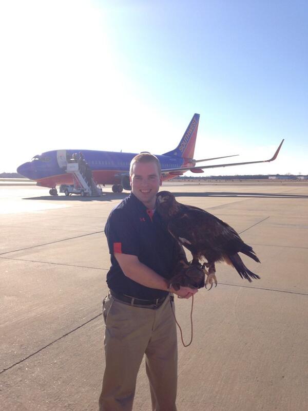 WarEagle's tweet photo. Thank you to @SouthwestAir for flying us to California!! http://t.co/Lhio2nKkY6