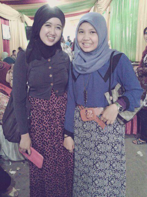 Lysaami's tweet photo. Ketemunya cuma sebentaran doang sama @dew_ewa :( http://t.co/4xk4s9sOep