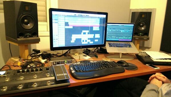 Opherv's tweet photo. Laying down guitars with @shaiyallin  http://t.co/20A1mvn6ln