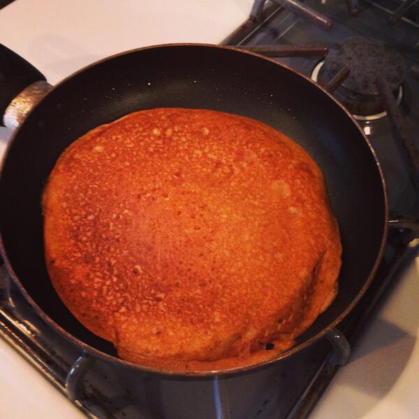 Alaskan_Soul's tweet image. Pumpkin pancakes 😋 @FoodNetwork #TheKitchen