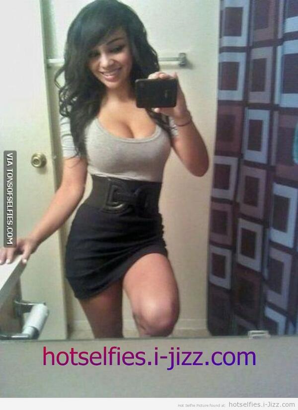 Hottest_Selfies's tweet photo. http://t.co/ccFBKLEpzS #hotselfies #hot #sexy #erotic #teen #mom #porn #sex %url http://t.co/iohFtWdm8H