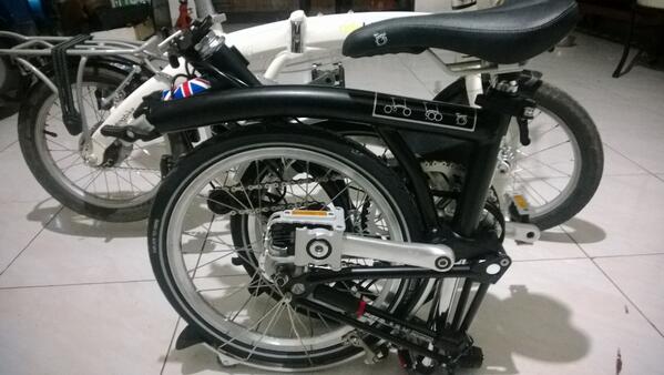 Akhirnya <a href="/BromptonID/">Brompton-Indonesia</a> abis dapet dari <a href="/OneBikeShop/">One Bike Shop</a>