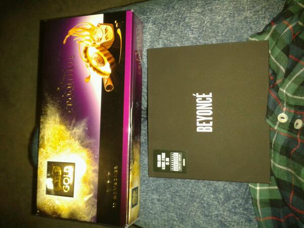 IreneRojasVera's tweet photo. Me encantan los regalitos de mi @beitagove te quierooo http://t.co/1Tk2EzK7bL