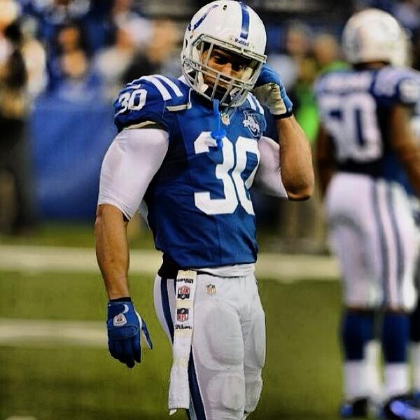 MusclePharm's tweet photo. Good luck to Team #MP athlete @MrLandry30 in the Colts' @nfl playoff game today! Ready for some #laroning!! http://t.co/gD3RIRKOdU