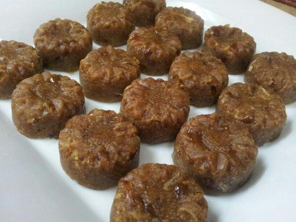 bestsweet9's tweet photo. قشد ملكي الحبه 2ريال http://t.co/E0i3jo0kdV