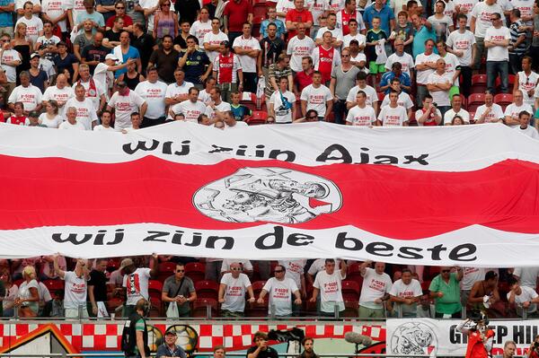 ajaxfangroep's tweet photo. #wzawzdb #ajax http://t.co/NdJHNzq7Xk