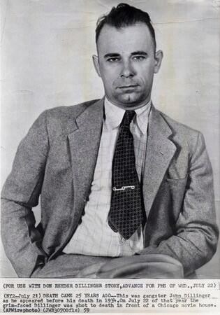 gangsterpics's tweet photo. Public Enemy no.1 John Herbert Dillinger. Died 1934 aged 31. #dillinger http://t.co/rmvrrFkILd