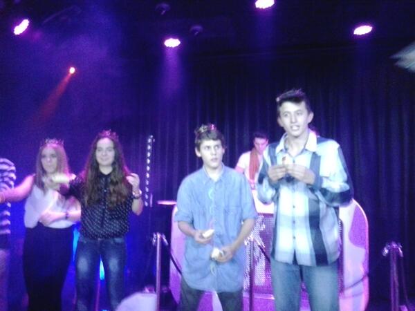 GermanIzaga's tweet image. @Jano_699 @sergiomeruelo y @quieromipompon  comiendo roscon de reyyes en @concept_light #conceptlight