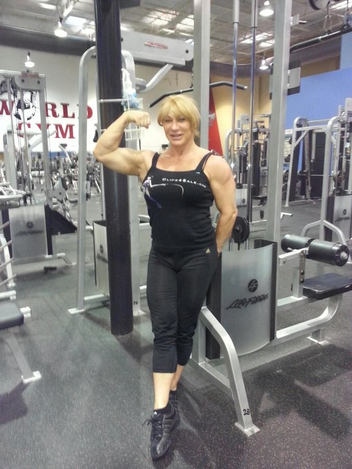 4 th workout of the year!  Still#1 http://t.co/eW27Ookedk http://t.co/XgsP88vRda<a href="/tag/femalemuscle"class="tags"><span>#femalemuscle</span></a>