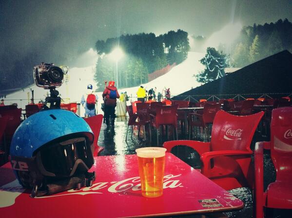 8lanqui's tweet photo. Ya estamos por el Pirineo Catalán!! Esta tarde ya hemos empezado con el esquí nocturno!! #lamasella @jorgecanhada94 http://t.co/nSZMLXvPfK