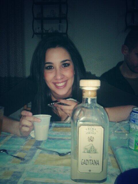 _Merilou's tweet photo. Tirandole a la crema....!!! @Albicans16  miedo me das my friend!! #lovingyou http://t.co/lHQ0f2Wiyk