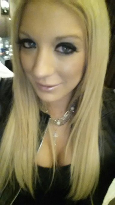 Livin' it up in vegas http://t.co/3kiA9xZNgT<a href="/tag/nomakeupbrooke"class="tags"><span>#nomakeupbrooke</span></a>
