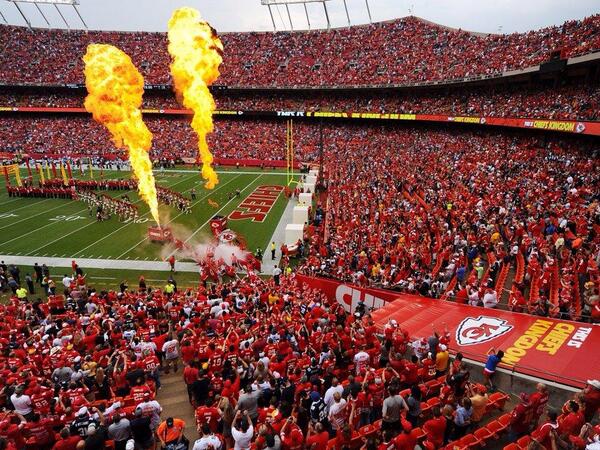 billchapin's tweet photo. Thank you #ChiefKingdom! Best fans in the NFL. http://t.co/Qt0EBSA1wG
