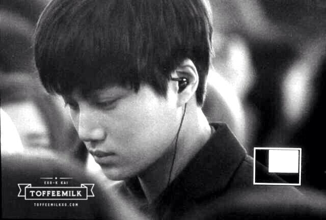 BdLln2TCIAAzmMw.jpg:large