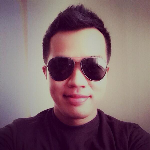 aj_yadan's tweet photo. police officer Jai reporting.🔫👦🚓 http://t.co/ZGt5bxMY1h