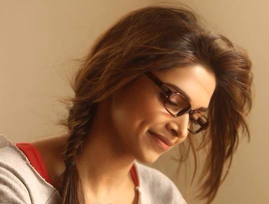 BorkarMayur's tweet photo. deepika padukone #HappyBirthday http://t.co/jfFHZFV62y