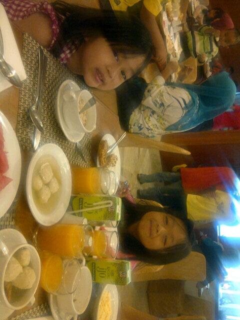kidsfuntime's tweet photo. We were having breakfast @hotelsalak bogor this morning http://t.co/9xlayRYlZx