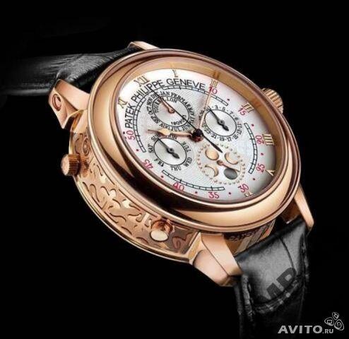 evro_time's tweet image. Любимые часы Билла - Sky Moon Tourbillon от Patek Philippe.