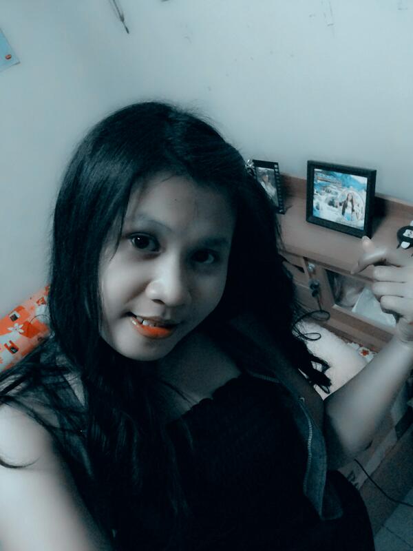 hum_num's tweet photo. สวัสดีทวิตเตอร์ #myfirstTweet http://t.co/9yXsgNhdLj