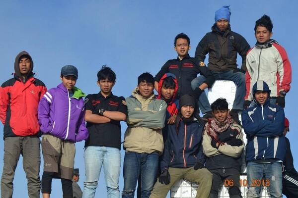 TDAdventure's tweet photo. @hadyputra666 @DhEdY_ENGINEER @Arhul_ElBarca @Fuadyusuf @lawwaaa @comel031 @radinal_tw @adnan_mahruf @Uchhuu http://t.co/SUMahKWU7Z