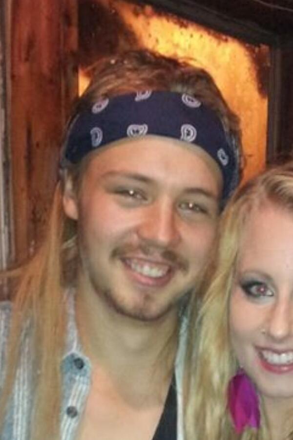 TheRealTyMitton's tweet photo. Rippin it up probably should brush the mullet in a bit http://t.co/LIe3YaT9Cd