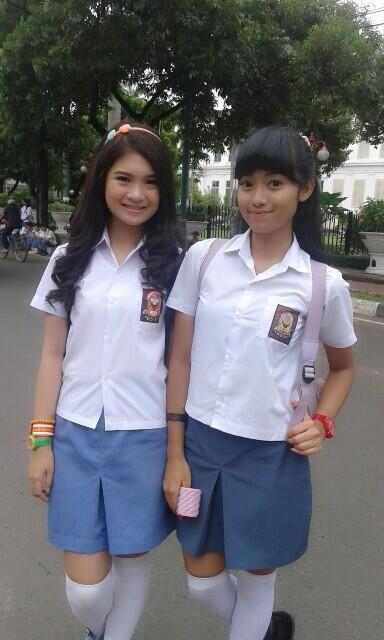 nfpromptl's tweet photo. wiii ♥ RT @PutriPma: Mba inka @priyankamelodia  with @vinessainez  :) at lokasi shooting TTC . http://t.co/5ikmMVQ4dH