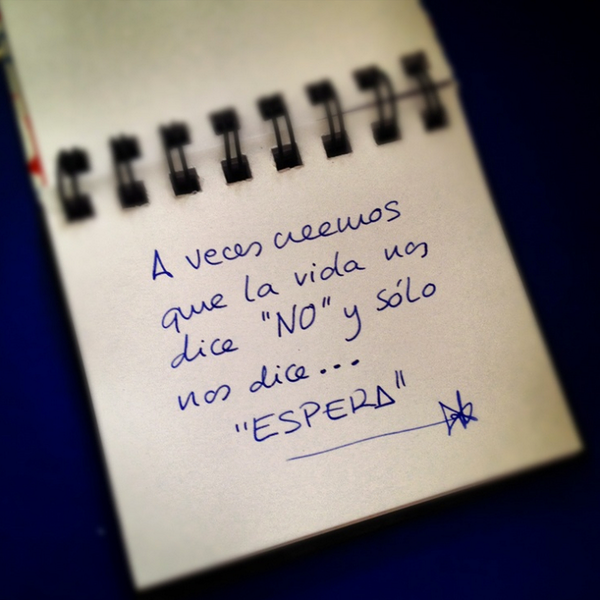 Sintilde_EC's tweet photo. Esta noche.. esperaremos lo inesperado.. http://t.co/sot6WbIUNs
