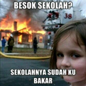 sicachuSSE's tweet photo. LOL"@sehunsip: Besok sekolah? http://t.co/AyLqStAEbk"