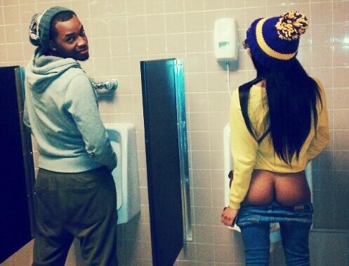 badcouplefr's tweet photo. Les delires comme ca quand tes en couple >>>>> http://t.co/lFNvldYulw