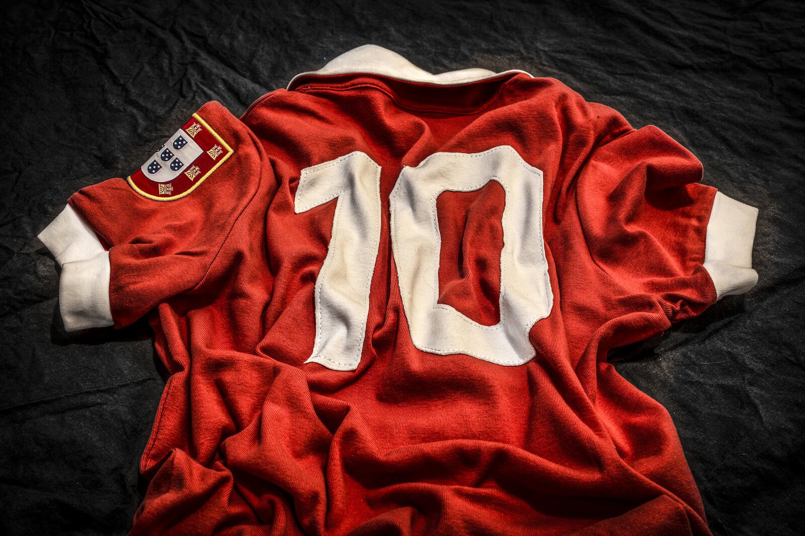 Eusébio shirt number 10 by A. Azevedo 