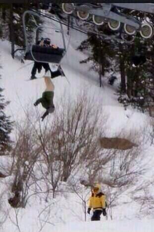Lauren Golembiewski Kendall Jenner Falling Off A Ski Lift Karma For Thinking She Can Date Harry Styles Http T Co Qkmj3hfx7c