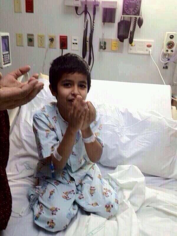 a: الأسم : عبدالرحمن الشمري
الحاله : سرطان ب الدم
المطلوب : رتويت ولك الأجر من الله آدعوا له ب الشفاء حبايبي "