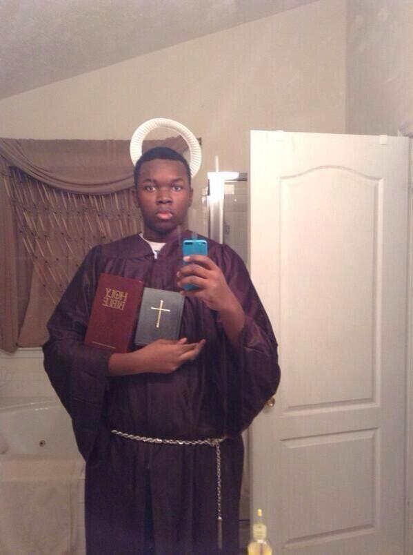 selfies101_'s tweet photo. Selfie Game holy http://t.co/vXgYnghvbP