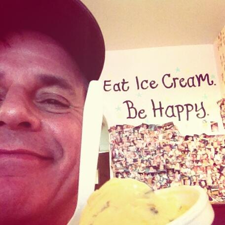 CJLeBlanc's tweet photo. WORDS TO LIVE BY!! @creolecreamery @VisitNewOrleans #YR @yrinsider #GingerbreadCheesecake&amp;ButterscotchPecan http://t.co/Dp6qpDpjEo