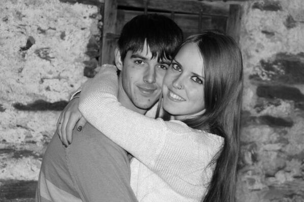 NataliiaMoreno3's tweet photo. Te necesito siempre junto a mi @hector_SpSkunk <3 http://t.co/iUEegW7SBe