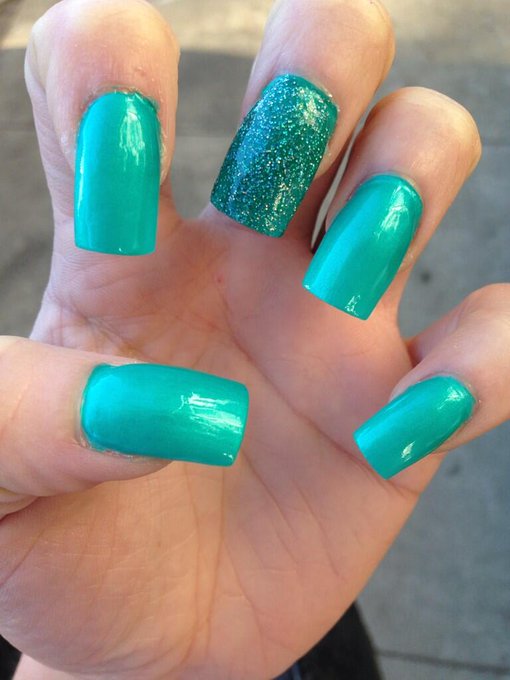 Fresh talons. Now whose back can I scratch up now ? ;) http://t.co/xUZEc9IH6L<a href="/tag/weouthere"class="tags"><span>#weouthere</span></a>