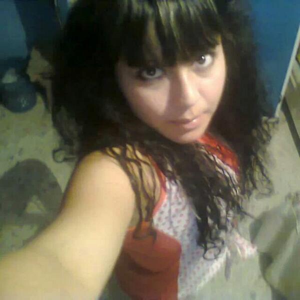 dehydrt55's tweet photo. ذي عمرها 12 ��بي فحل http://t.co/vLWOP41rY8