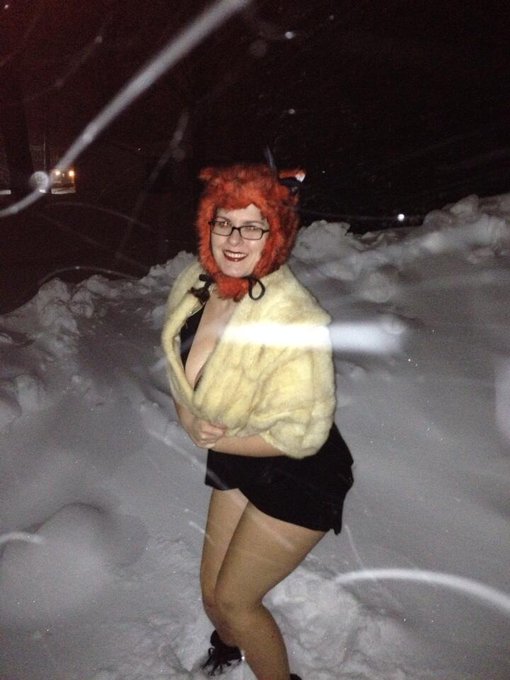Who needs a #snowbunny when you cam have a #snowfox ?!  Whoo, it is SO cold out! Going to film tomorrow<a href="/tag/snowbunny"class="tags">#snowbunny</a><a href="/tag/snowfox"class="tags">#snowfox</a>