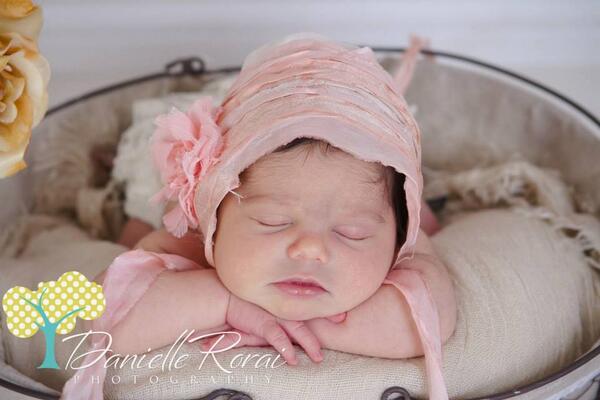 whimsicalwarmth's tweet photo. Beautiful image of my vintage sari bonnet by Danielle Rorai Photography. http://t.co/HmCjYTcV8S