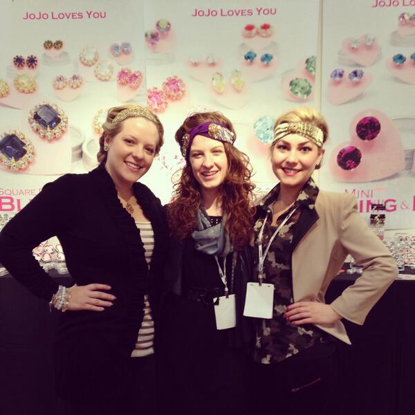 AmandaMarieRI's tweet photo. #ATS #accessoriestheshow @BJIFashionGroup #bjifashiongroup @AnnaOberCo booth1107  @jojolovesblings @pinkpewter #day1 http://t.co/4Bn9QFoZCD
