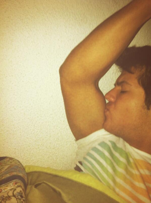 angonegro's tweet photo. Espero que esto sirva para satisfacer a @mateoam85  😉😉
#mejorate http://t.co/03RF9NiBKj