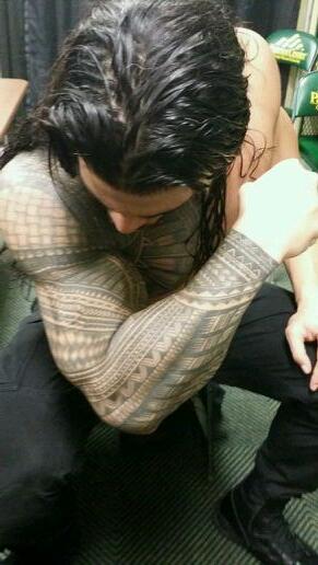 WWERomanReigns tweet picture