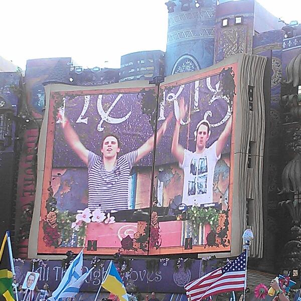 EDM_H3AD's tweet photo. Can't wait to see these guys again @echostage http://t.co/ALeSQy64XU