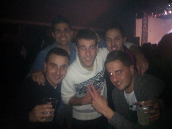 ACarceller's tweet photo. Con los figuras de roscon!! @VictorMulet @sancocabanes @david_cabanes @SantiMartiP #Mario http://t.co/8FmR7nkcmv